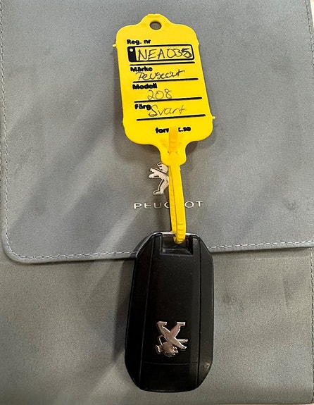 Peugeot 208 23 of 23
