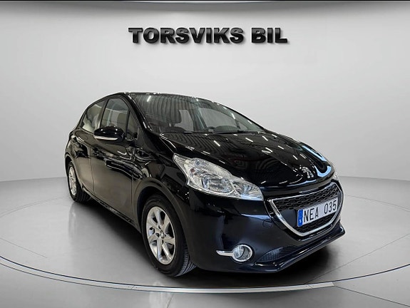 Peugeot 208 8 of 23