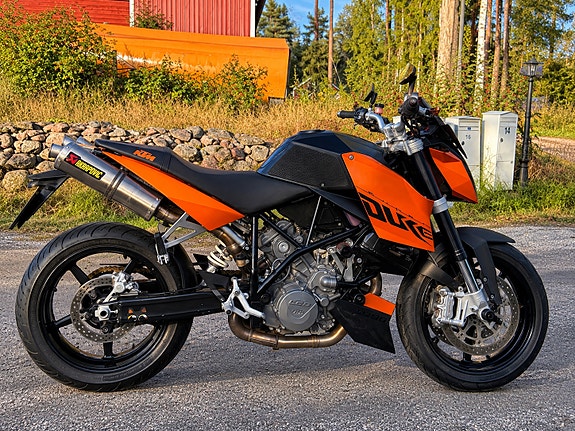 KTM KTM 990 SUPERDUKE 7 of 7