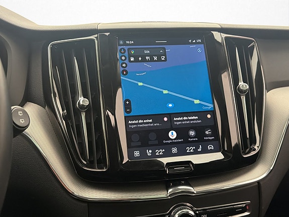 Volvo XC60 25 of 30