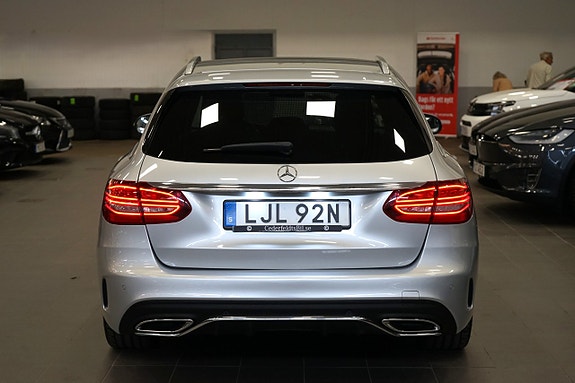 Mercedes-Benz C220 d 4 of 25