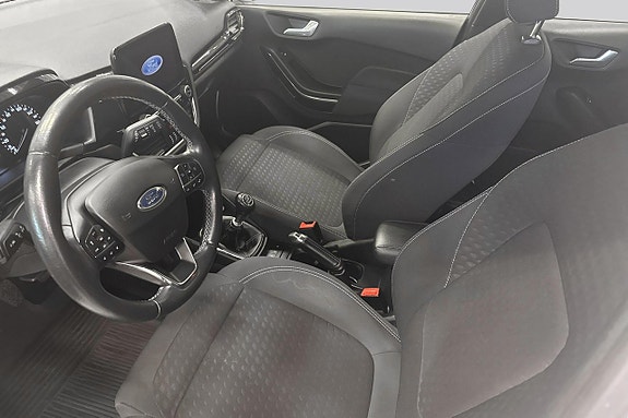 Ford Fiesta 8 of 17