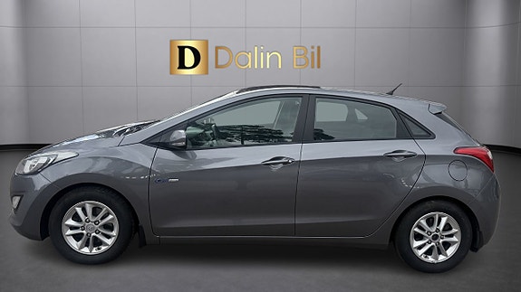 Hyundai i30 2 of 16