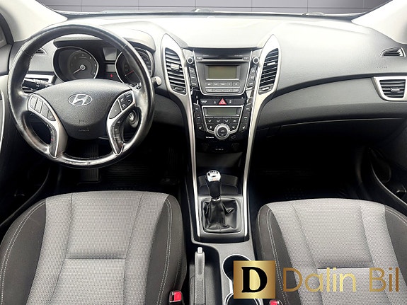 Hyundai i30 11 of 16