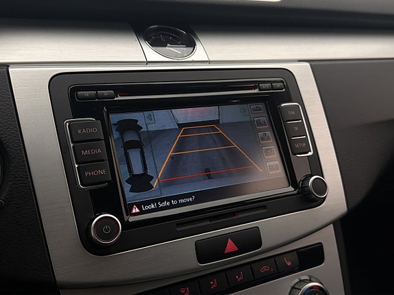 Volkswagen Passat Alltrack 20 of 30