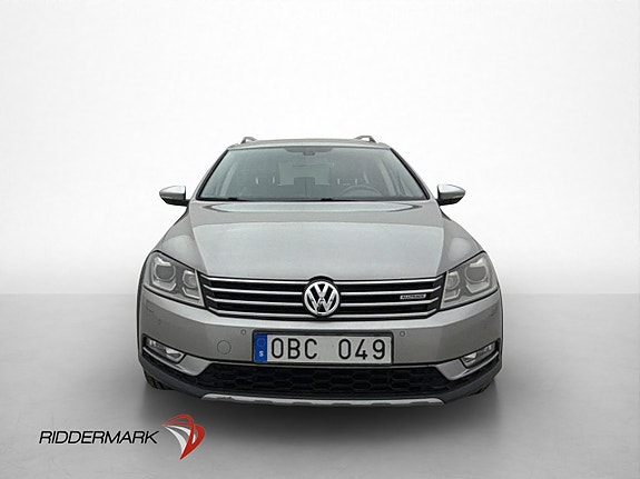 Volkswagen Passat Alltrack 2 of 30