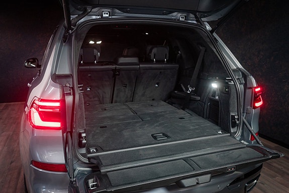 BMW X7 14 of 30