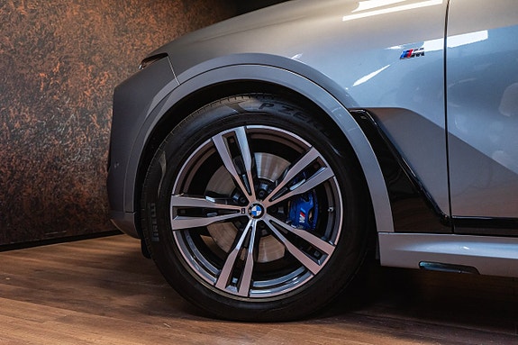 BMW X7 10 of 30
