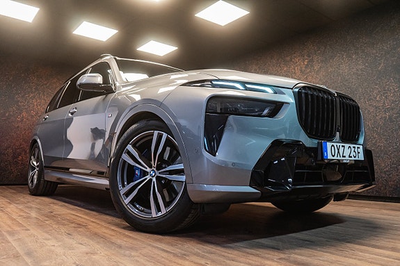 BMW X7 3 of 30