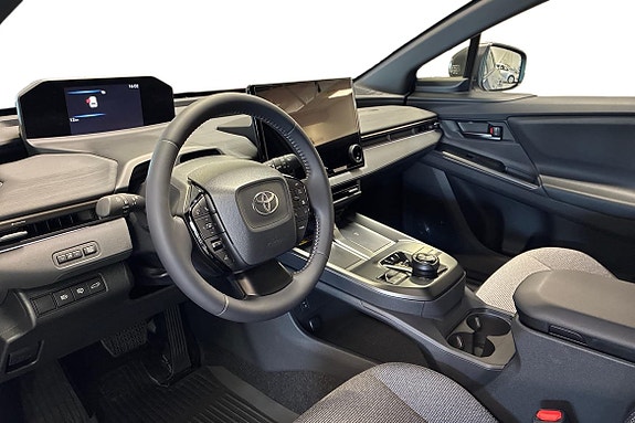 Toyota bZ4X Touring 8 of 11