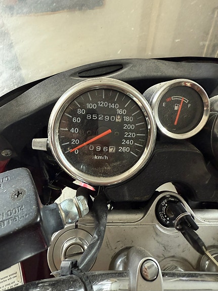 Suzuki Bandit 1200 3 of 4