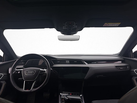 Audi e-tron Sportback 15 of 30