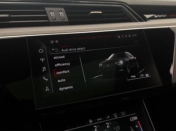 Audi e-tron Sportback 27 of 30