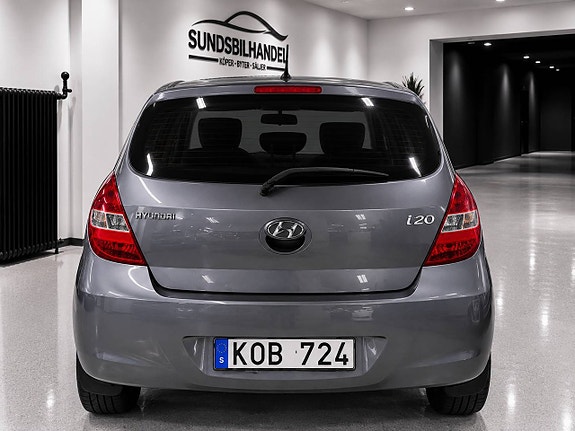 Hyundai i20 4 of 9
