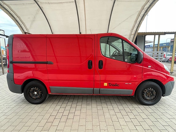 Renault Trafic 4 of 19