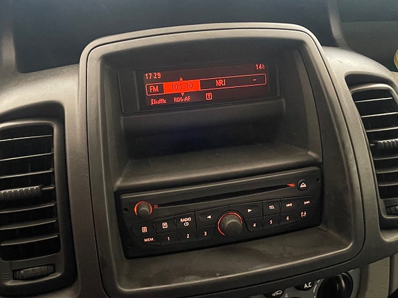 Renault Trafic 16 of 19