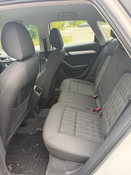 Audi Q3 14 of 16