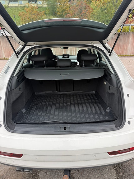 Audi Q3 6 of 16