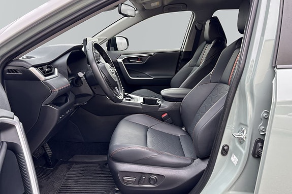 Toyota RAV4 13 of 22