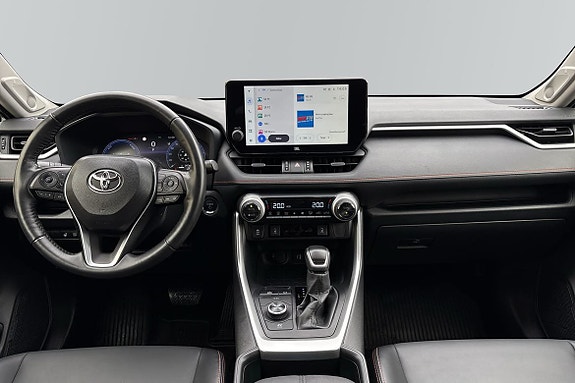 Toyota RAV4 9 of 22