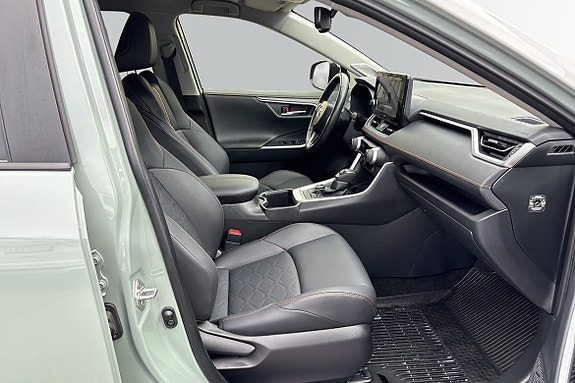 Toyota RAV4 7 of 22