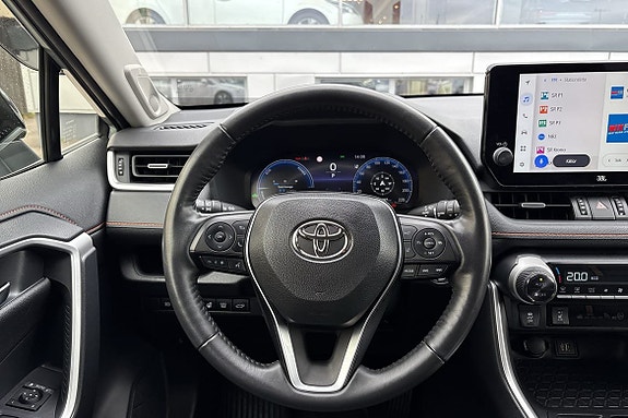 Toyota RAV4 14 of 22