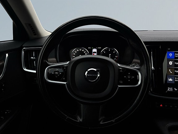 Volvo V90 Cross Country 9 of 23