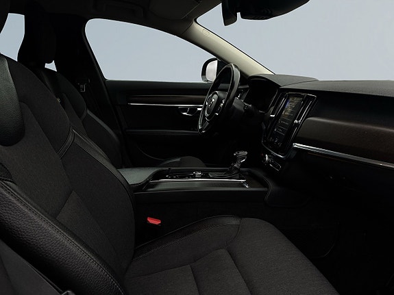 Volvo V90 Cross Country 10 of 23