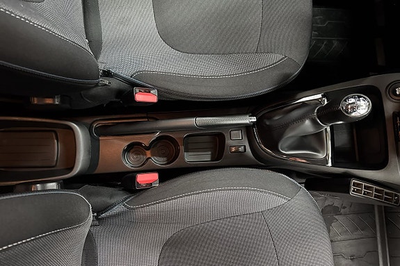 Renault Captur 18 of 21