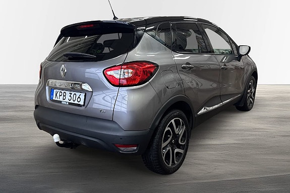 Renault Captur 3 of 21
