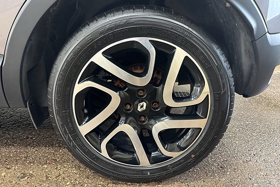 Renault Captur 10 of 21