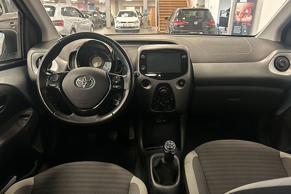 Toyota Aygo 12 of 21