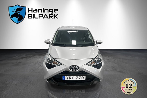 Toyota Aygo 3 of 21