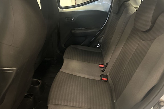 Toyota Aygo 11 of 21