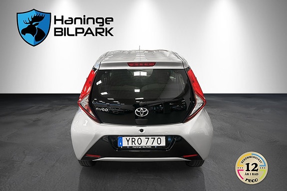 Toyota Aygo 7 of 21