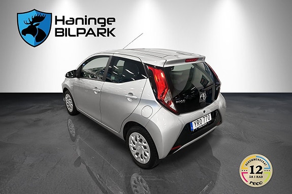 Toyota Aygo 8 of 21
