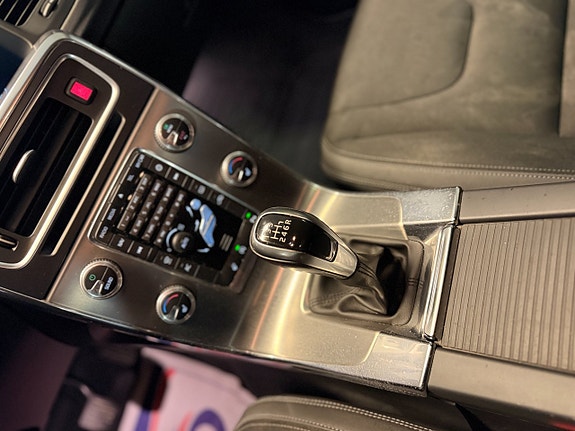 Volvo V60 12 of 17