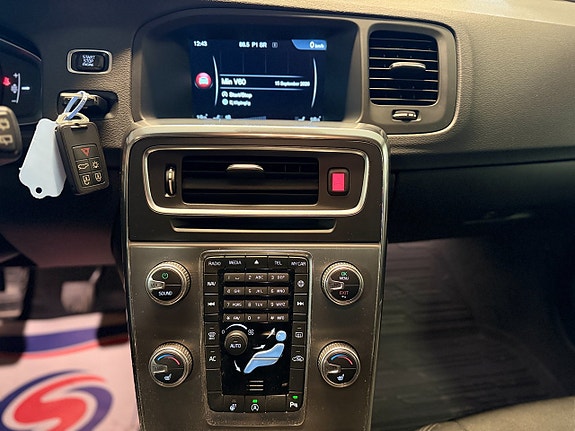 Volvo V60 13 of 17