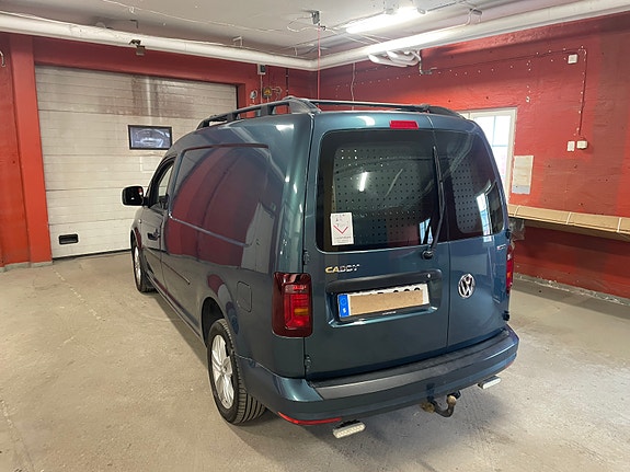 Volkswagen Caddy Maxi 2 of 6