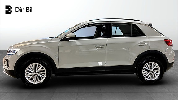 Volkswagen T-Roc 2 of 12