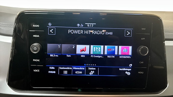 Volkswagen T-Roc 9 of 12