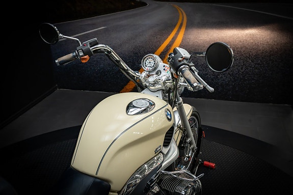 BMW R 1200 C 12 of 16