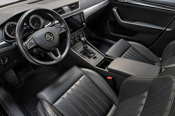 Skoda Superb 11 of 26
