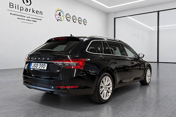 Skoda Superb 2 of 26