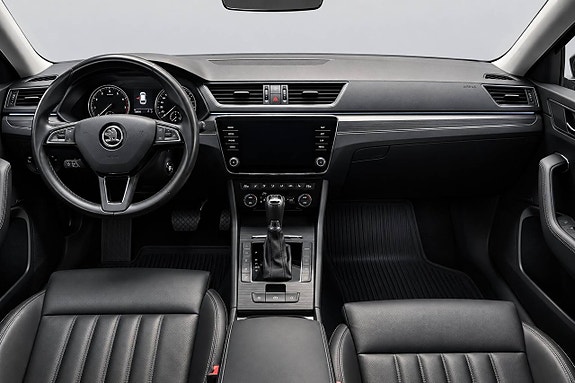 Skoda Superb 15 of 26