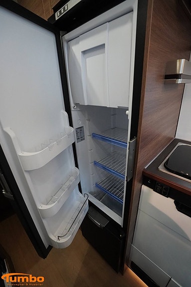 Rapido V64 140hk Automat 3500kg Artense Grey 9 of 19
