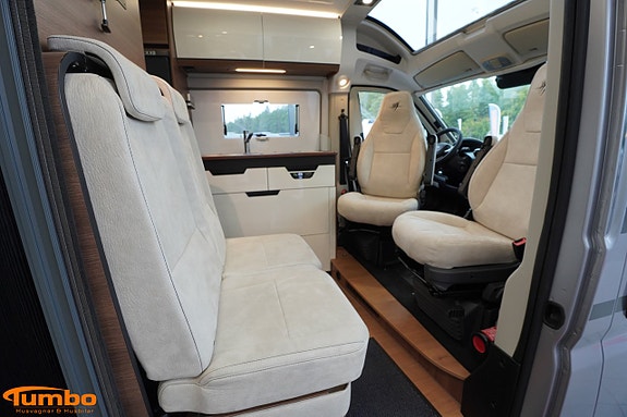 Rapido V64 140hk Automat 3500kg Artense Grey 2 of 19