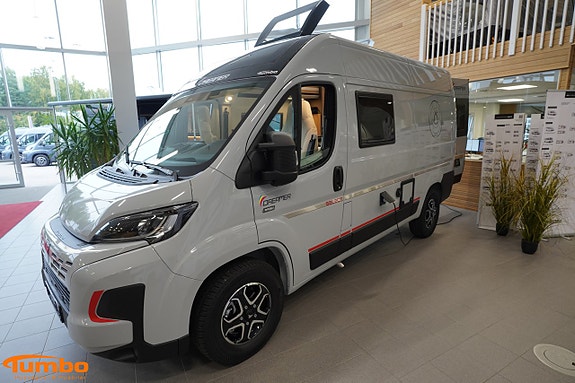 Dreamer D43 SELECT Saphir 140hk Automat Expedition Grey 13 of 14