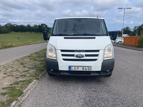 Ford Transit 4 of 16