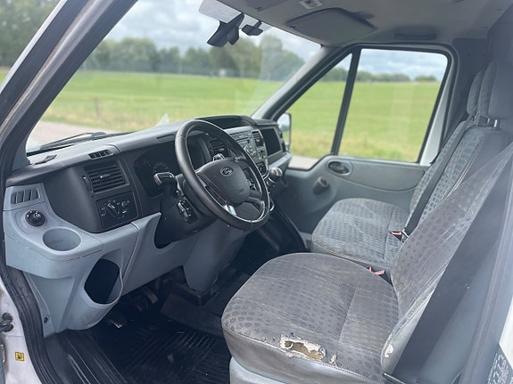 Ford Transit 16 of 16